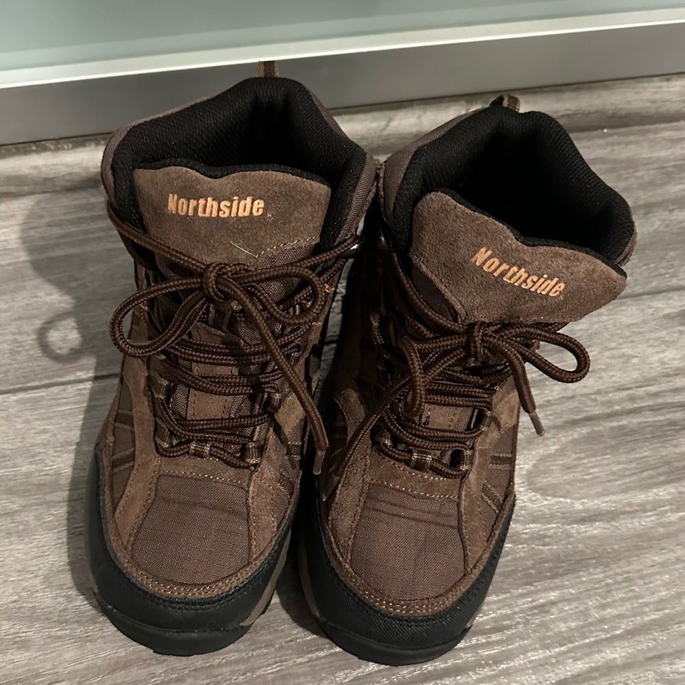 Northside RAMPART MID HIKING BOOTS